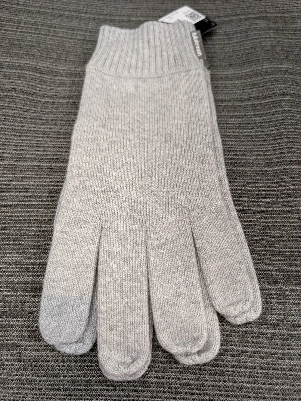 Lululemon Cold Pursuit Knit Gloves Gray Cashmere Blend Touchscreen L/XL NWT